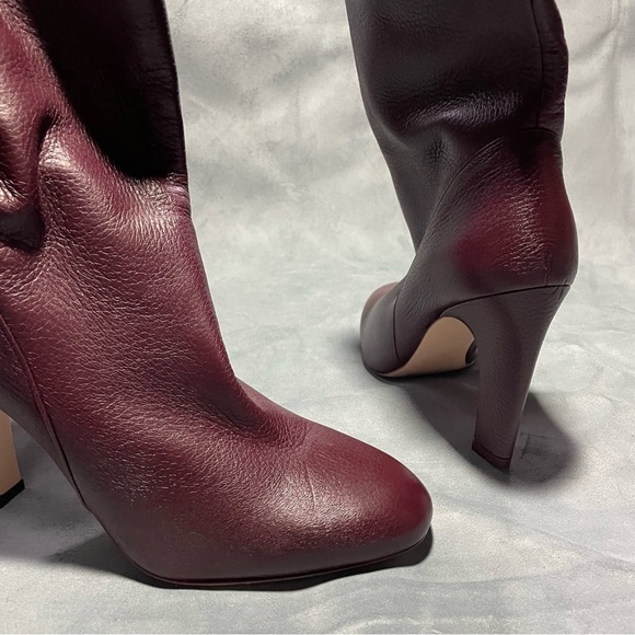NWOT Stuart Weitzman boot - Picture 7 of 7